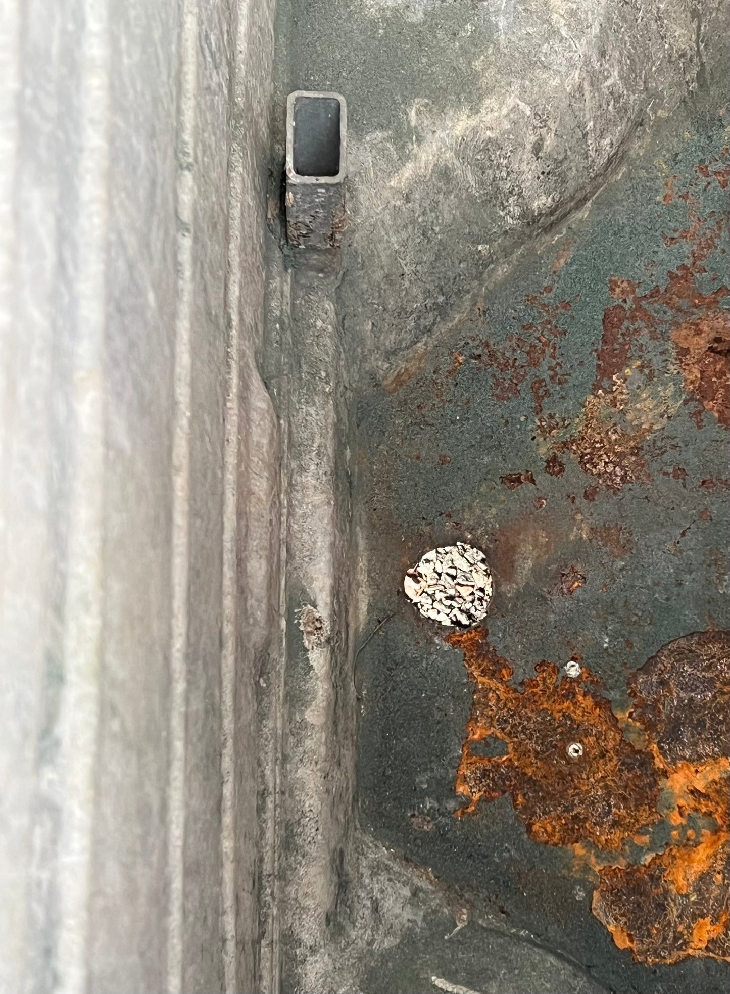 Taylor Wheelie Bin Drainage Hole Cover, Prevents Rats Entering Bins Through Drainage Hole, For 20mm To 80mm Diameter Hole's