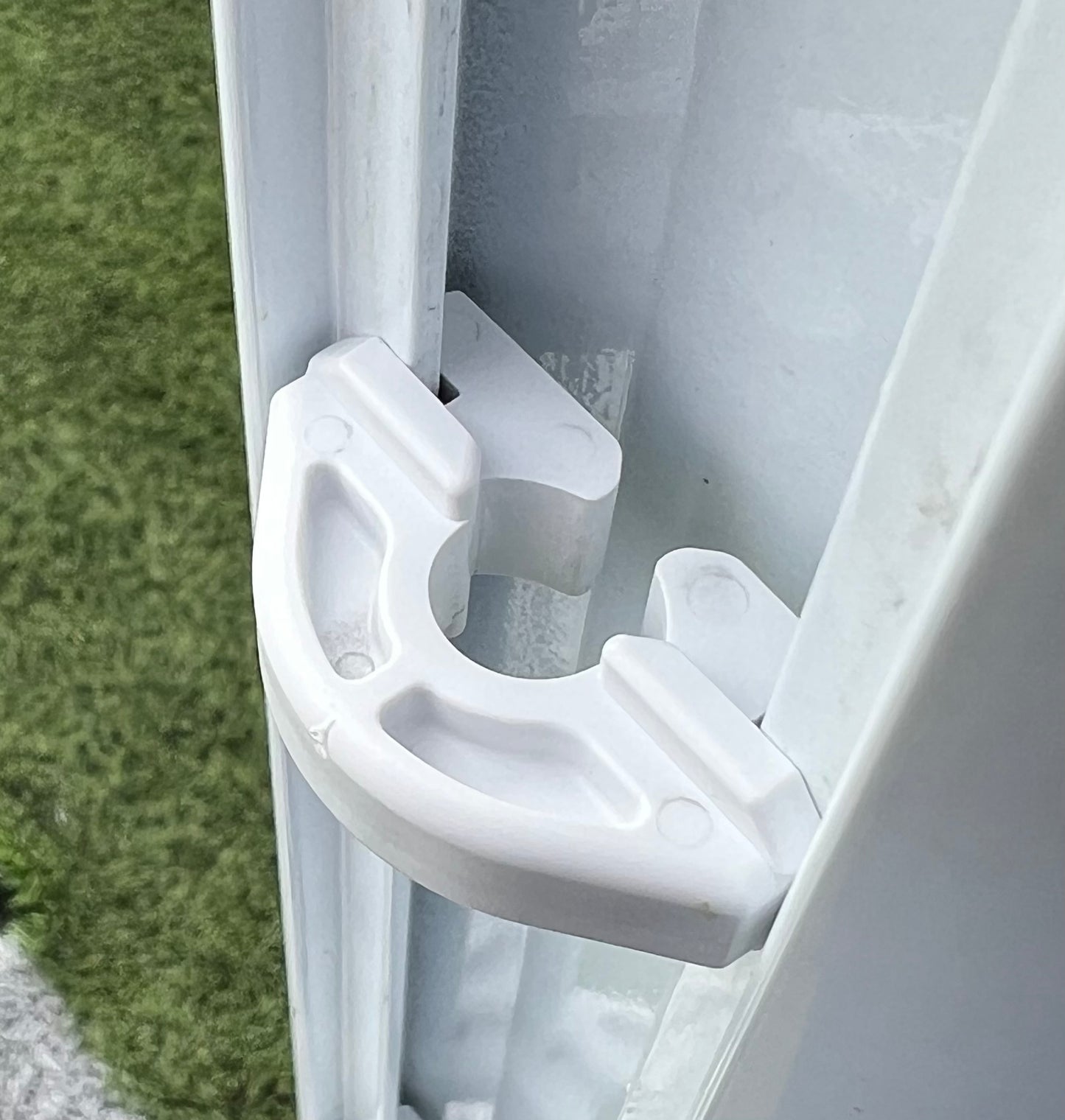 Football Goal Net Hooks, For Aluminium 4G Football Goals, Football Goal Net Fixing Clips For 4G Goals, (25mm Channel Gap)
