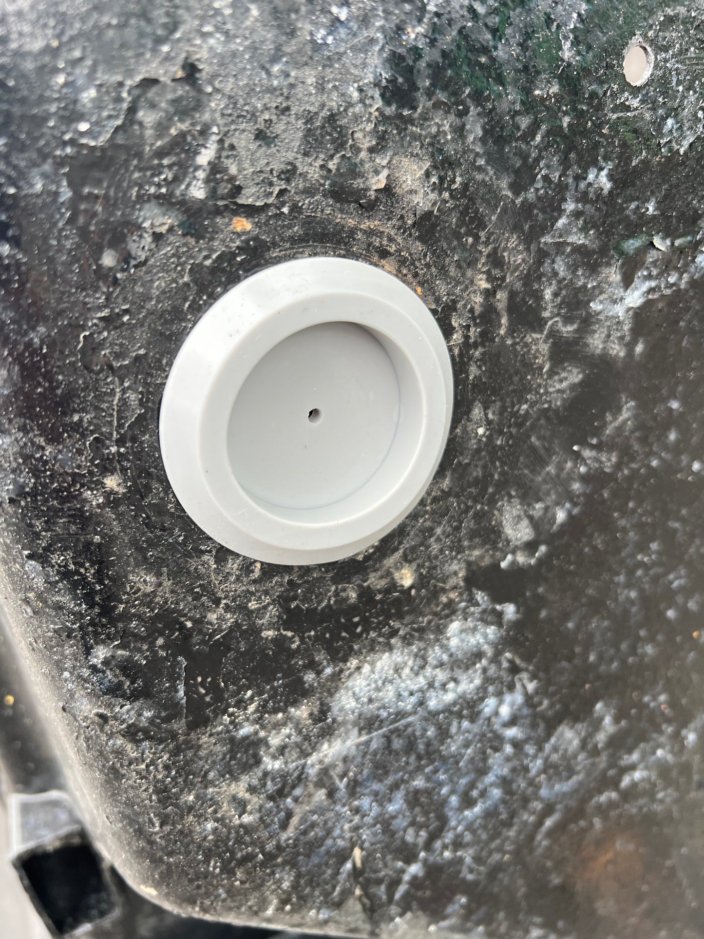 Taylor Wheelie Bin Drainage Hole Plug, Prevents Rats Entering Bins Through Drainage Hole, For 5cm Diameter Hole