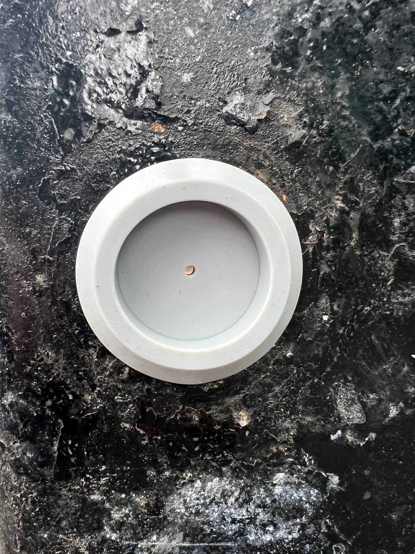 Taylor Wheelie Bin Drainage Hole Plug, Prevents Rats Entering Bins Through Drainage Hole, For 5cm Diameter Hole